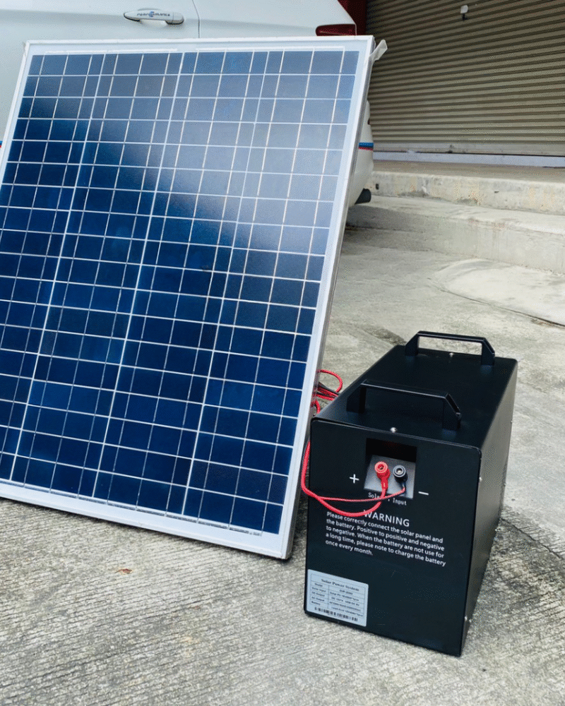 ชุดอเนกประสงค์โซล่าเซลล์(ชุดนอนนา) 200W. (AC 220v. / DC 12V.)